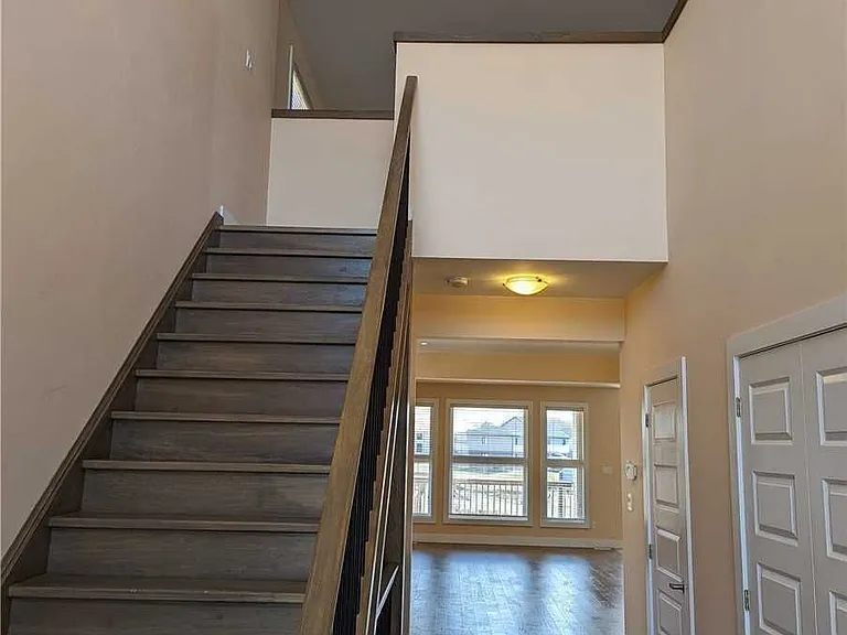 1236 Medway Park Dr — Photo 7