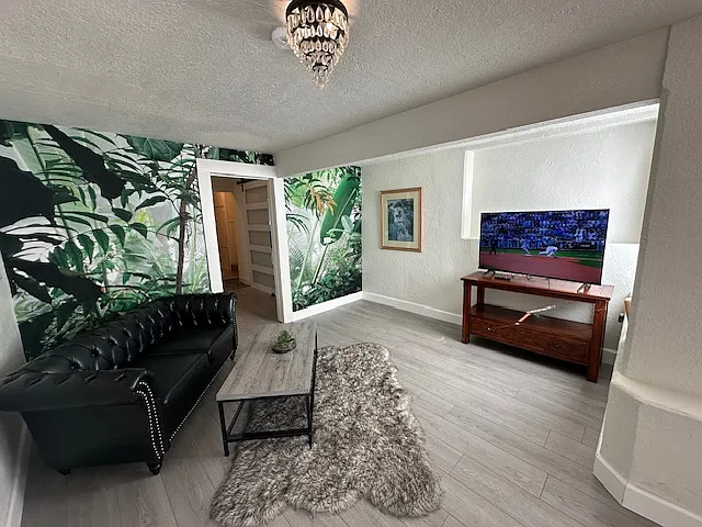 7408 Outlook Ave #A — Photo 32
