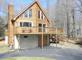 123 Lake In The Clouds Rd, Canadensis, PA 18325