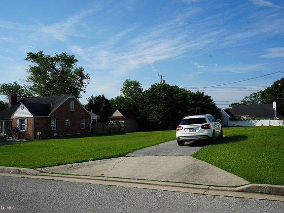 4th image of Florida Ave
