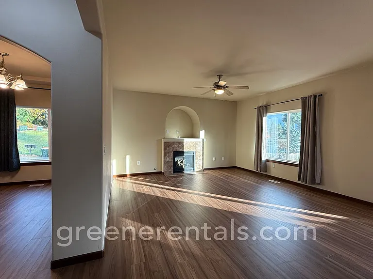 611 H St SW — Photo 8