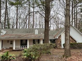 5118 Sycamore Dr, Jackson, MS 39212