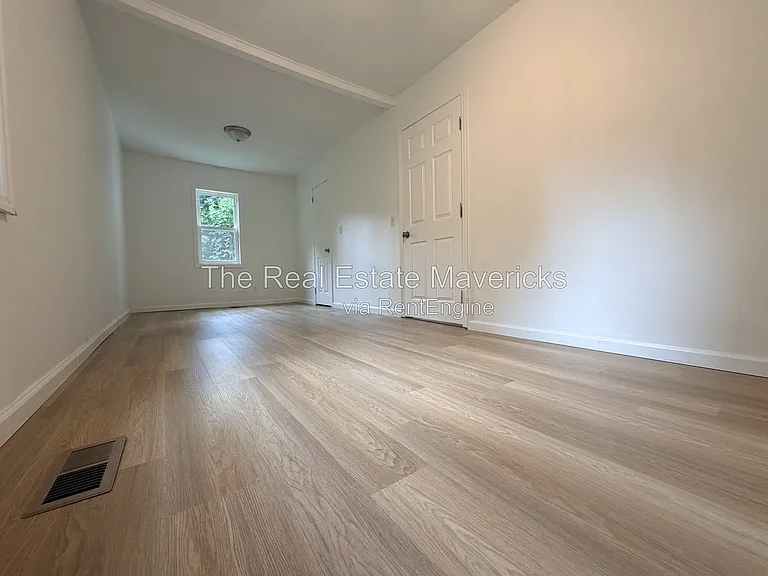 128 Phillips Hollow Rd — Photo 14