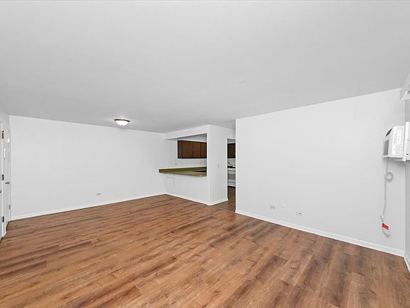 5th image of 124 W Washington St APT 111