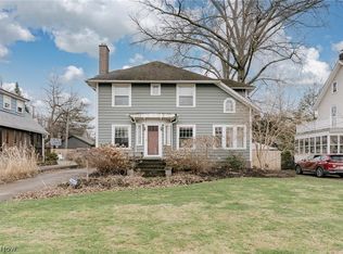 3078 Scarborough Rd, Cleveland Heights, OH 44118