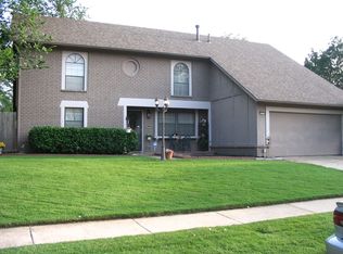 9652 E 26th Pl, Tulsa, OK 74129