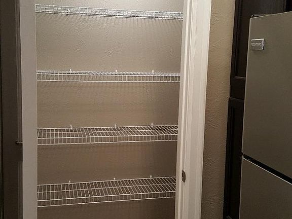 5th image of 909 Charlo St APT 100