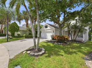 223 Berenger Walk, Royal Palm Beach, FL 33414