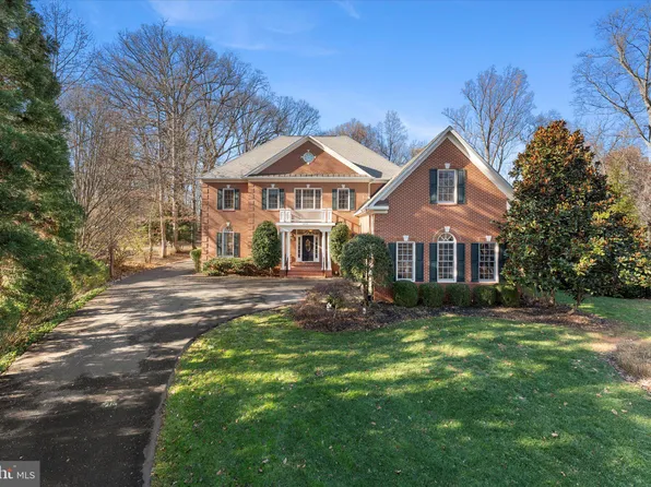 10649 Oakton Ridge Ct, Oakton, VA 22124