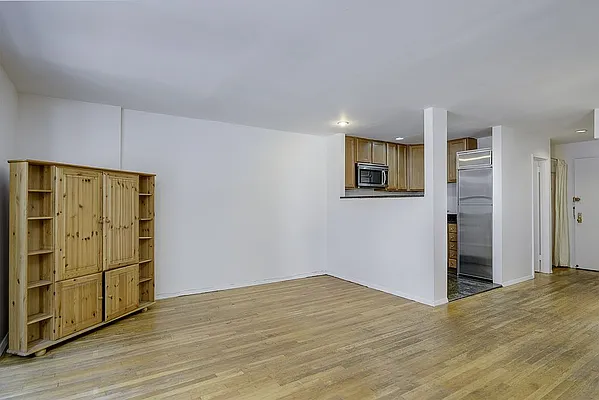 Rented by Loftey LLC | media 18