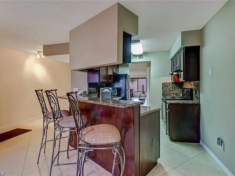 124 Cypress Way E #E5 — Photo 6