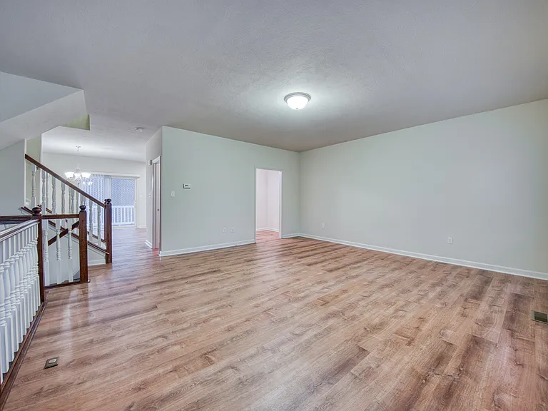 423 Marshall Heights Dr — Photo 11