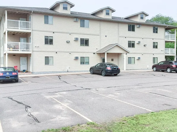 493 E South Ave #9, Chippewa Falls, WI 54729