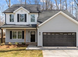 2603 Cromwell Rd, Greensboro, NC 27407