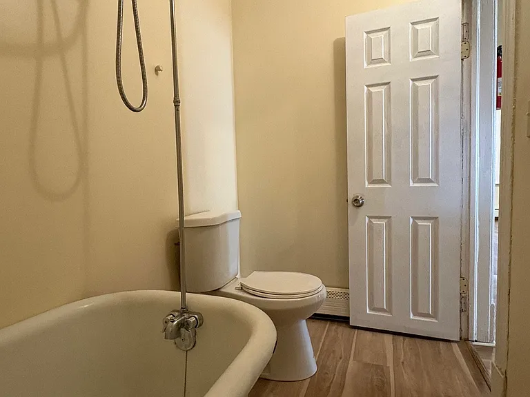 38 Walnut St #3 — Photo 5