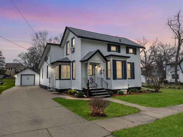 124 Dewey AVENUE, Watertown, WI 53094