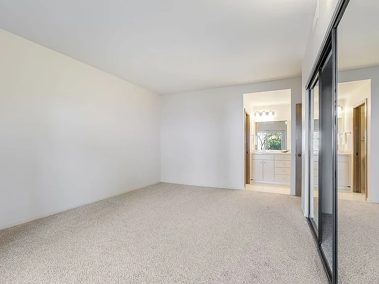 205 SW Montgomery St #204 — Photo 15