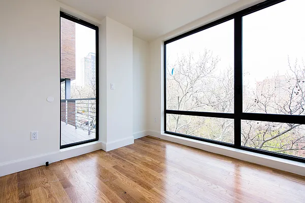 Rented by Nooklyn NYC LLC | media 80