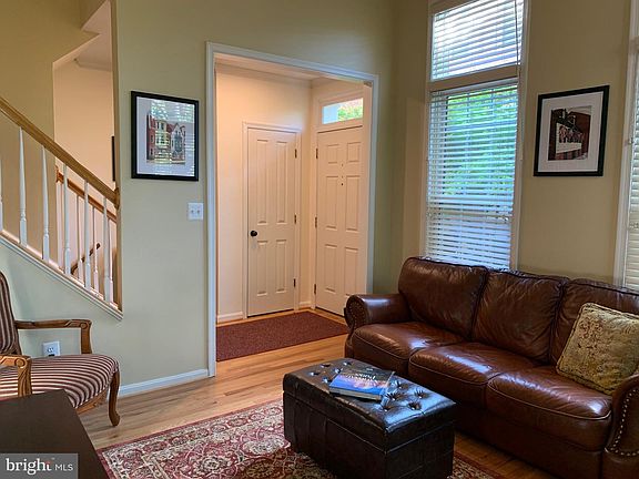 5th image of 2436 Garnett Dr