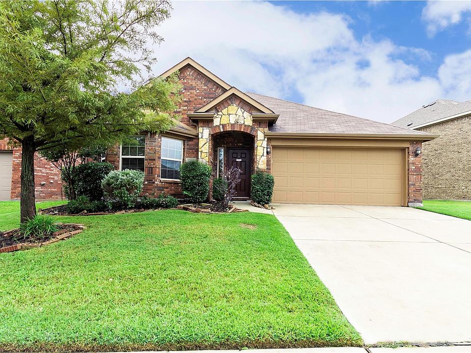 1st image of 1426 Castle Creek Dr
