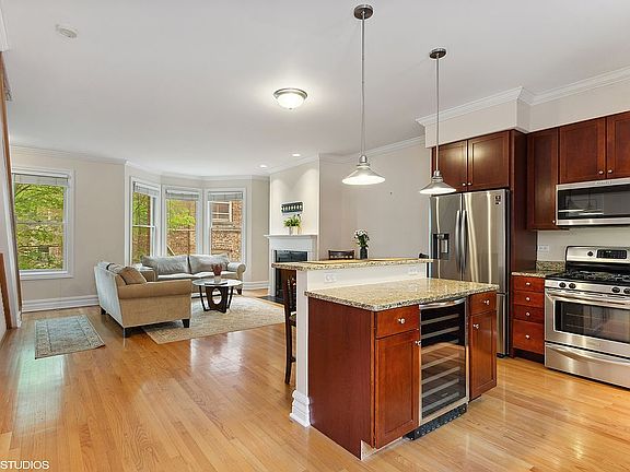 4th image of 5115 N Damen Ave APT B