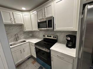 10 Greenwood St APT E, Westfield, MA 01085
