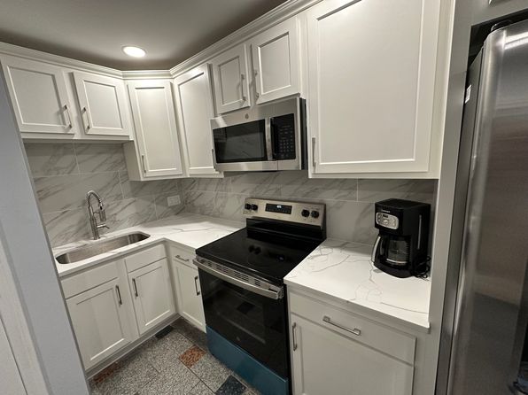 10 Greenwood St APT E