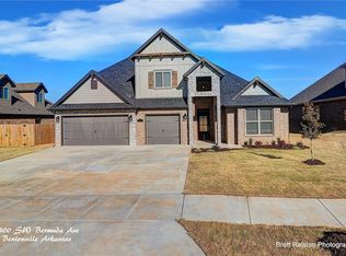4300 SW Bermuda Ave, Bentonville, AR 72712