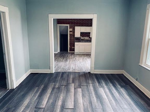 5th image of 3721 W 33rd St Unit 1