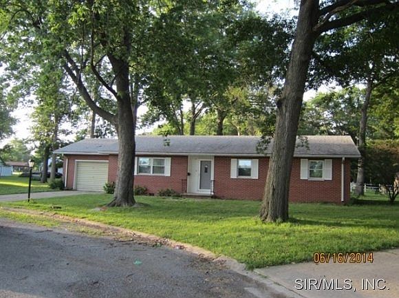 1st image of 1107 E Washington Ave