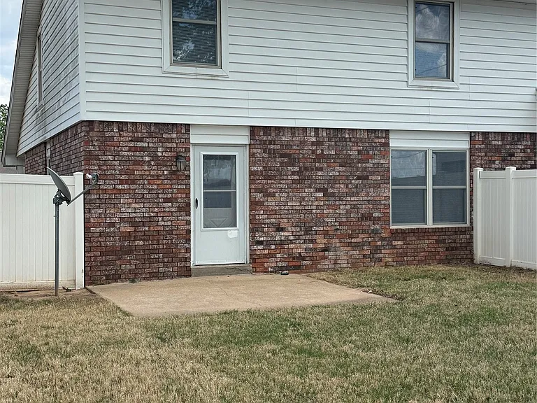 11022 S 85th East Ave — Photo 12