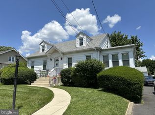 205 Chestnut Pkwy, Wallingford, PA 19086