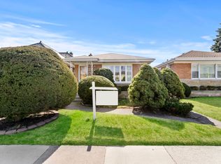 6764 Riverside Dr, Berwyn, IL 60402