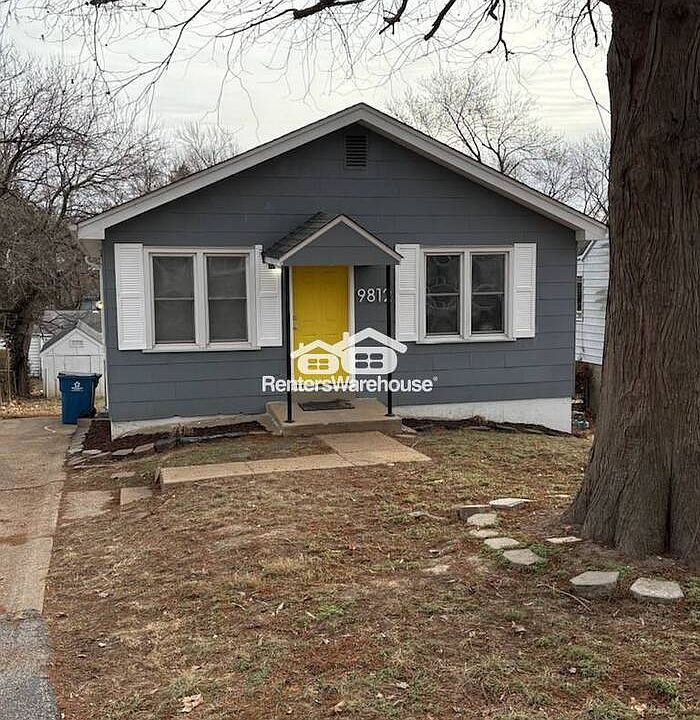 1st image of 9812 Balboa Dr