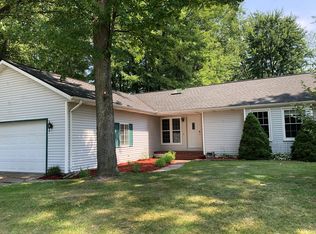 225 Constitution Ave, Marysville, MI