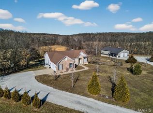 113 Bridlespur Ct, Hawk Point, MO 63349