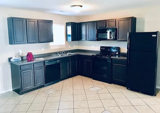 2601 Picher Ave — Photo 2