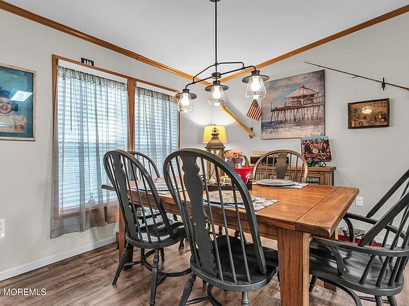 4th image of 610 Walden Way