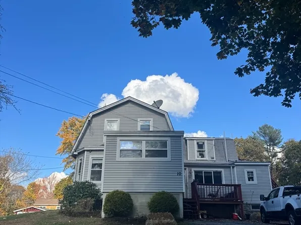 10 Edwards St, Dracut, MA 01826