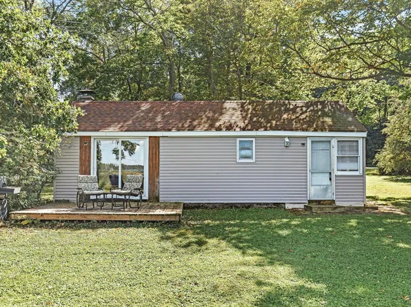 8906 50th St NW, Annandale, MN 55302