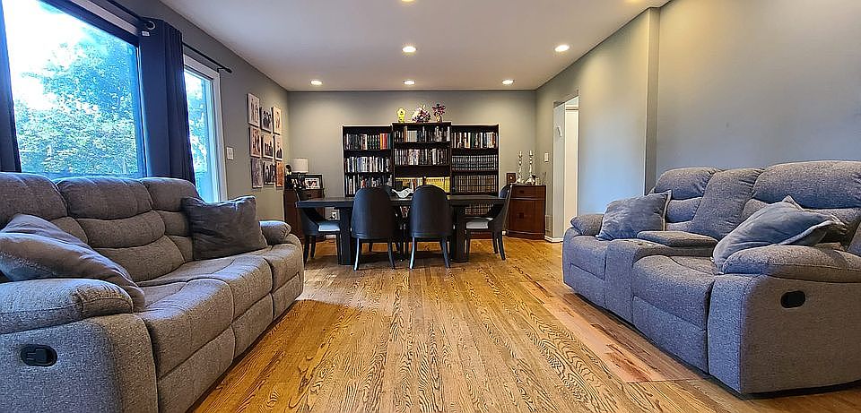 Living room/dining room