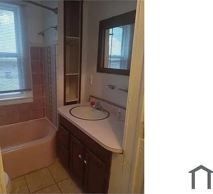 3 bed, 984 sqft, $1,050 — Photo 4