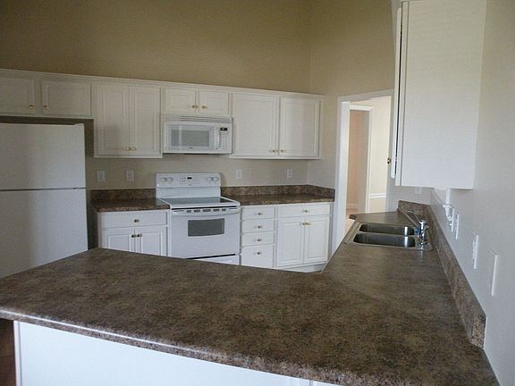 2nd image of 112 Inge Ct