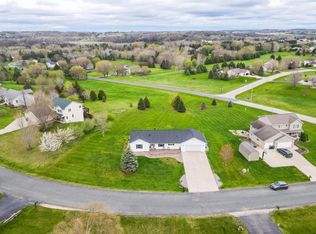 1090 Cedar Ridge Ln SW, Oronoco, MN 55960