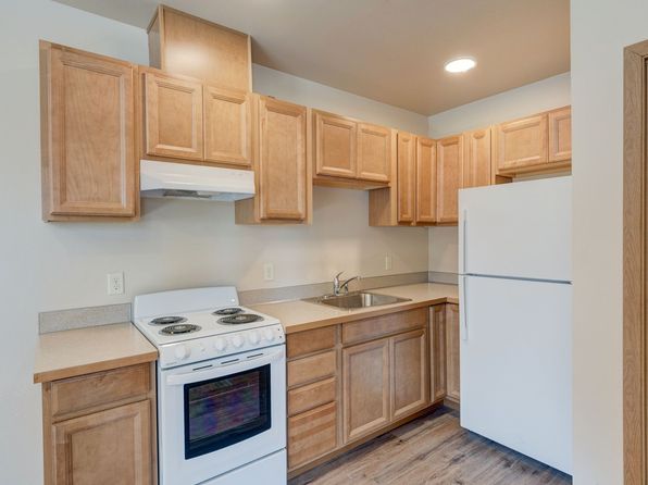 1825 SW Mina Pl #A107