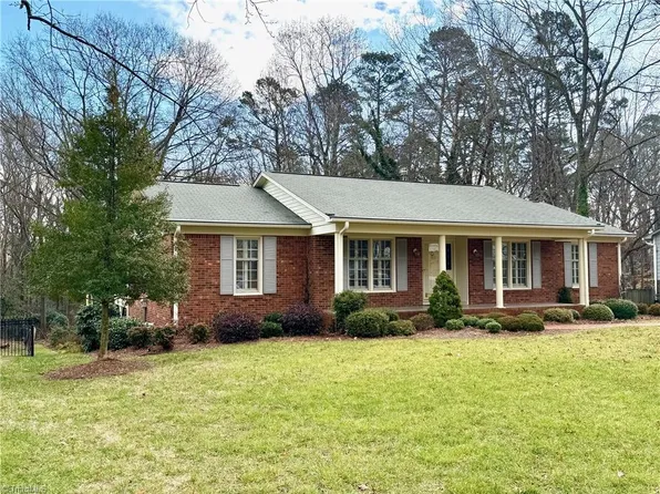 3218 Rolling Rd, High Point, NC 27265