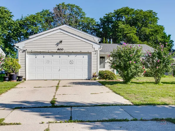 600 Thompson Blvd, Buffalo Grove, IL 60089