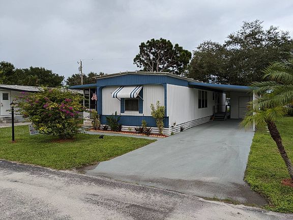 4th image of 555 4th St #78