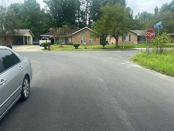 4th image of 288 Nancy Dr