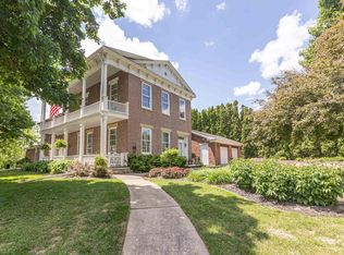 150 Rountree Ave, Platteville, WI 53818